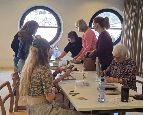 FG Steinhausen | 2026 | Kurs | Perlenarmband | Bild2